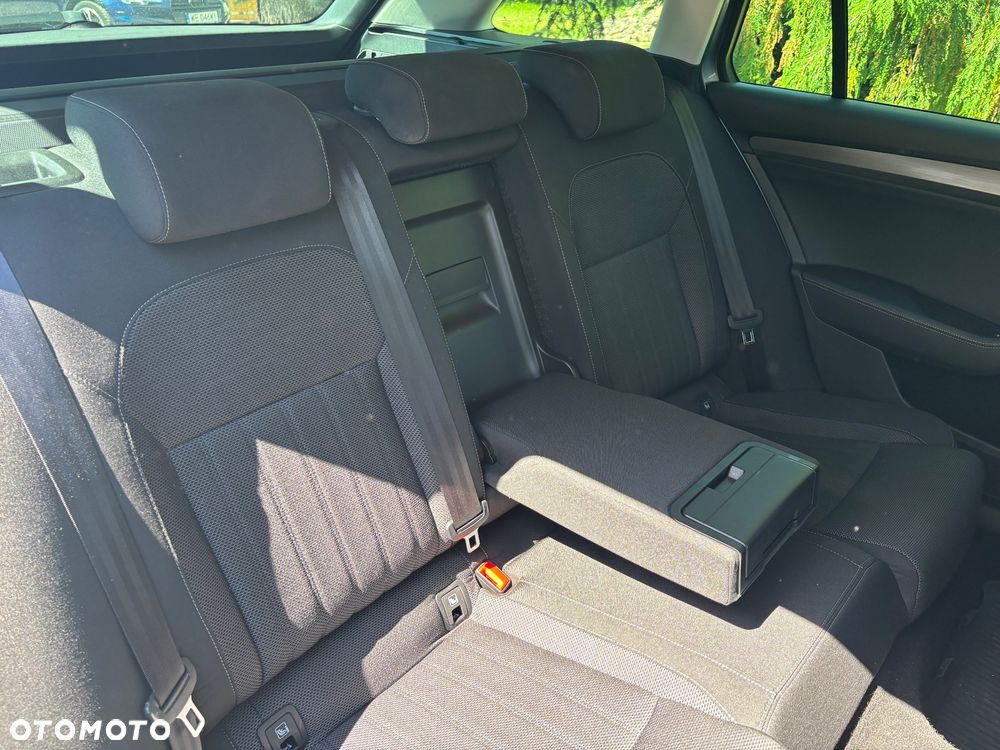 Skoda Superb 2.0 TDI SCR Style DSG - 16
