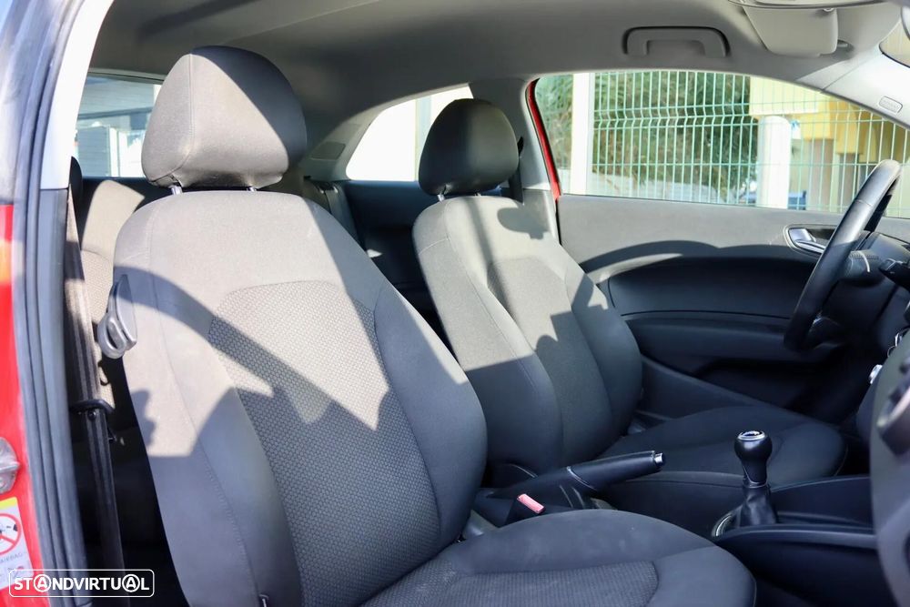 Audi A1 1.2 TFSI Attraction - 23