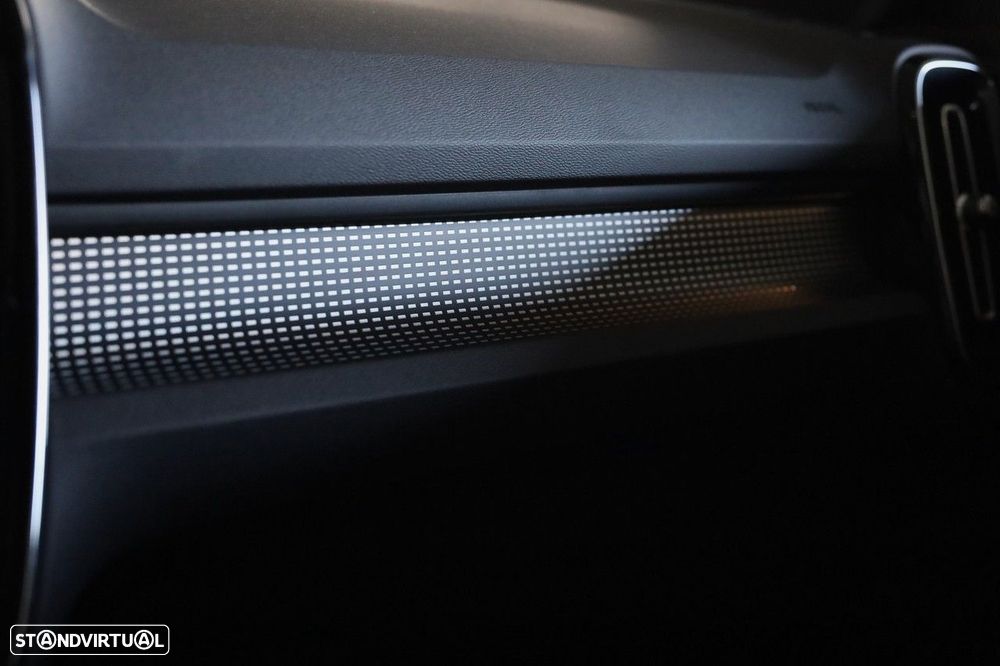 Volvo XC 40 1.5 T2 Plus Dark Auto - 15