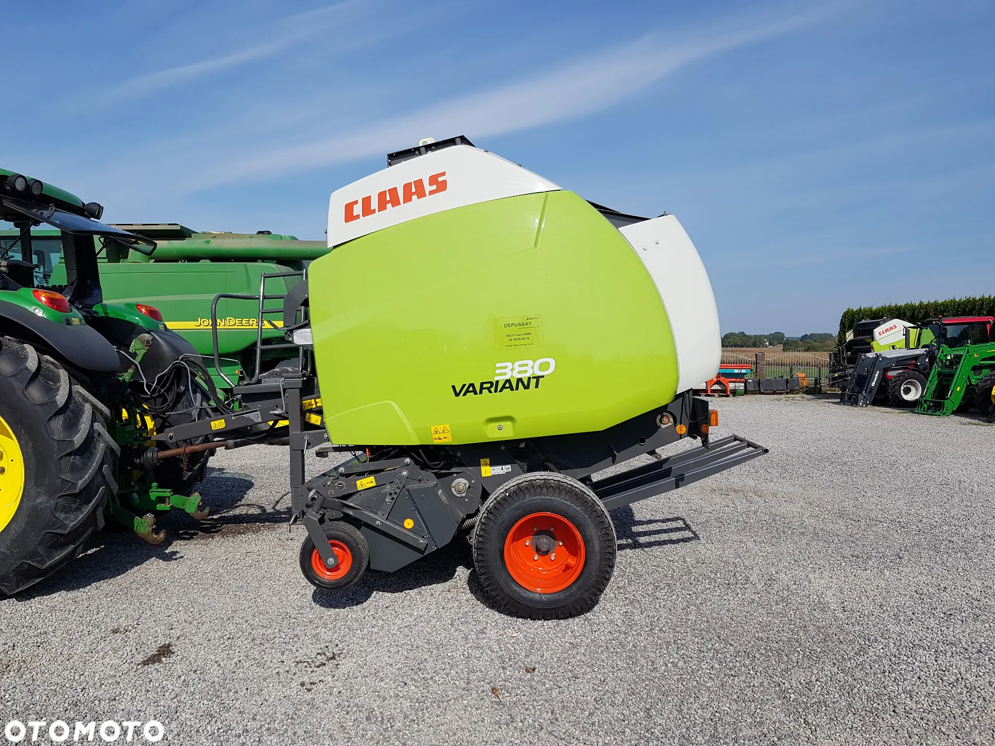 Claas VARIANT 380 - 19