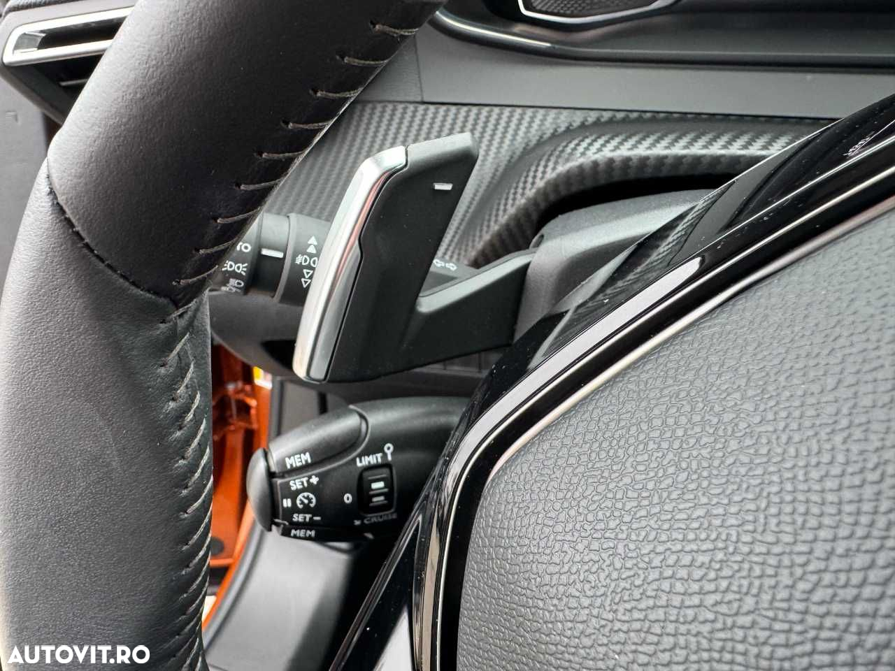 Peugeot 2008 PureTech 130 EAT8 Allure - 21