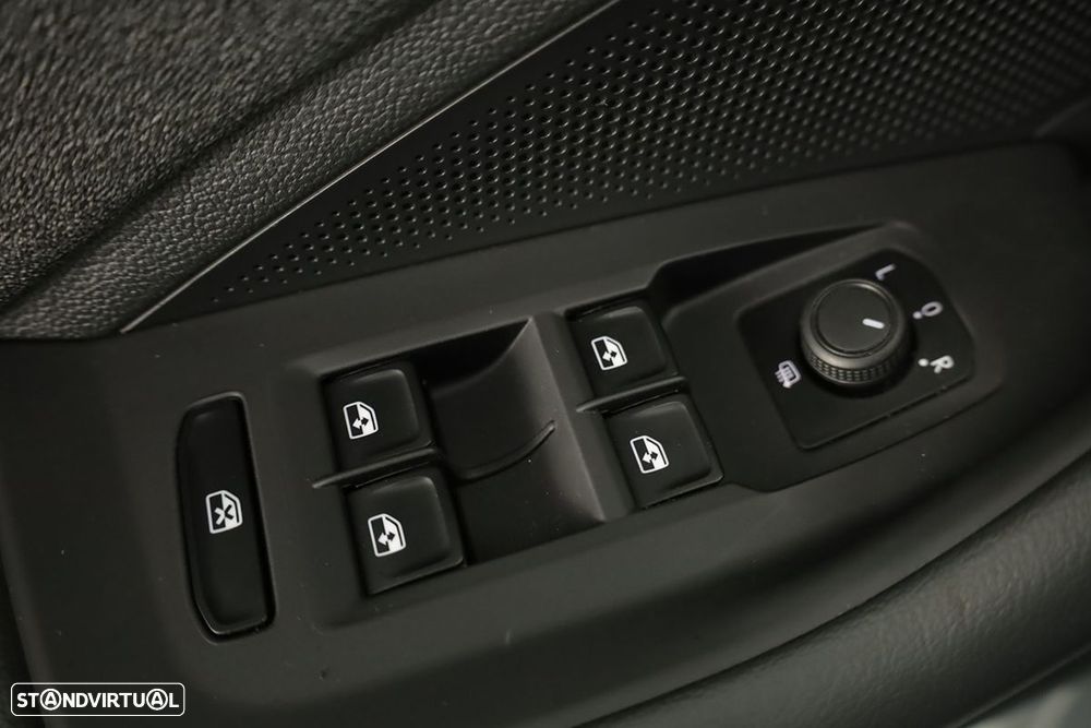 VW Passat Variant 1.5 TSI eHybrid DSG - 20