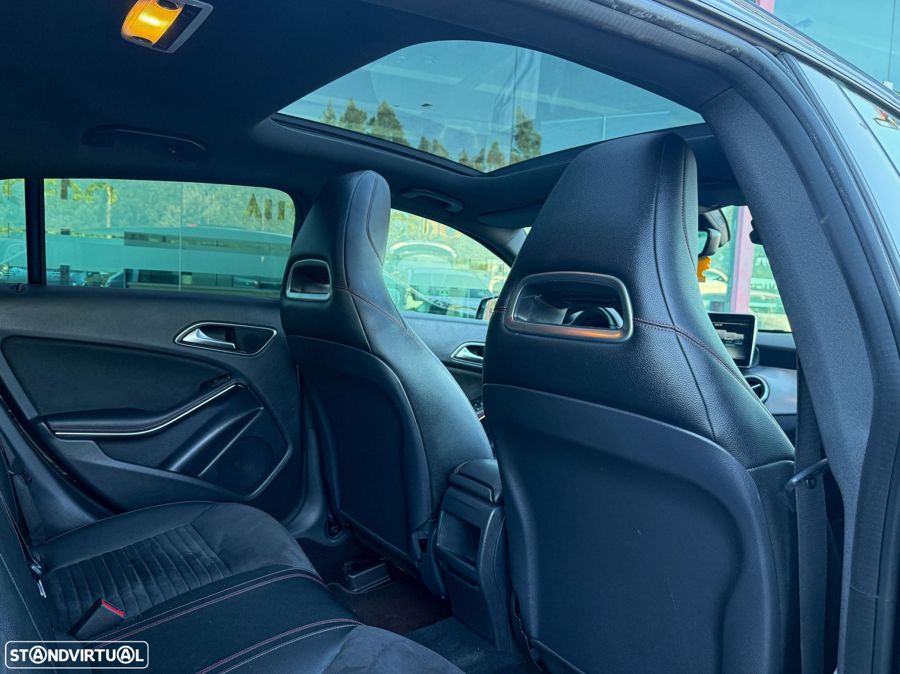 Mercedes-Benz CLA 200 d Shooting Brake AMG Line - 7