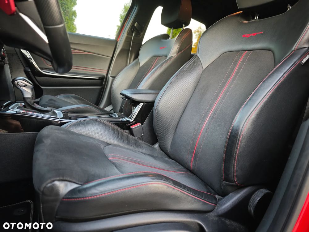 Kia ProCeed 1.6 T-GDI GT DCT - 14