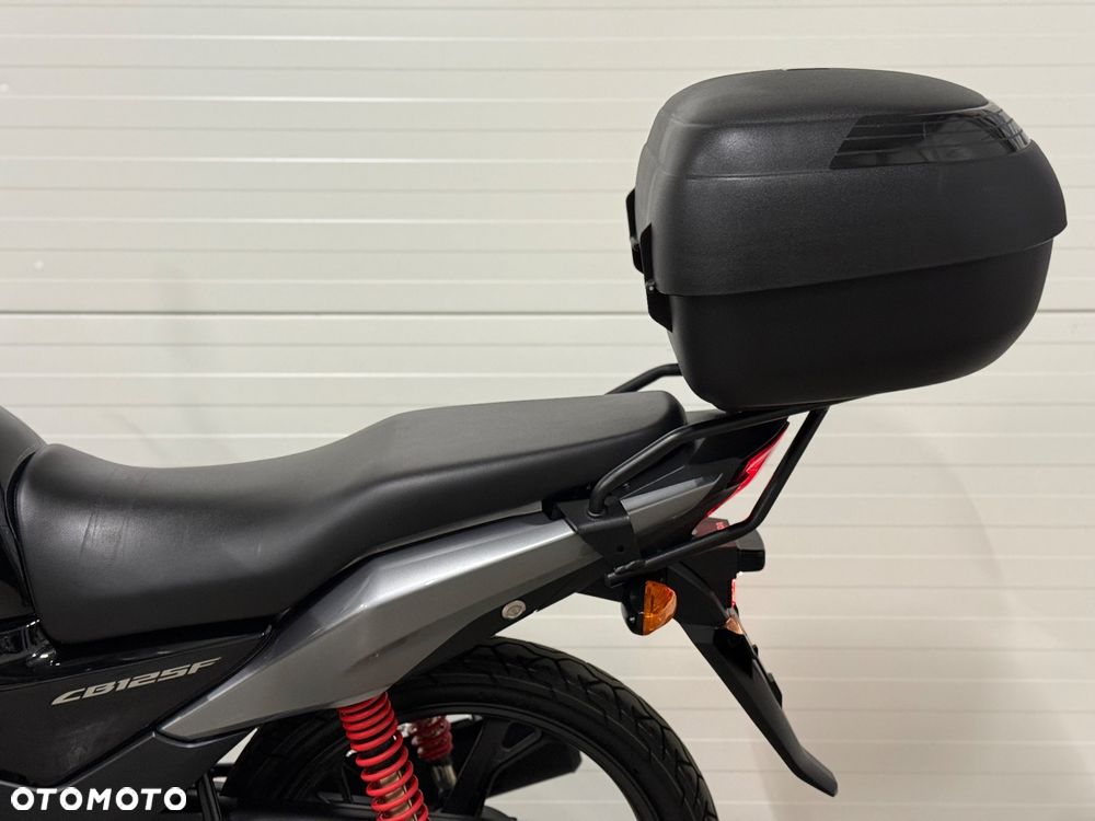 Honda CB - 33