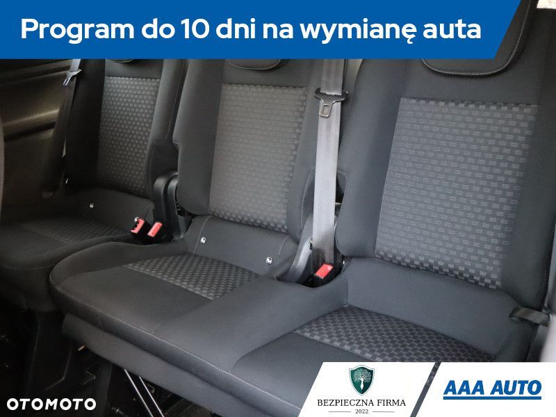 Ford Tourneo Custom - 19