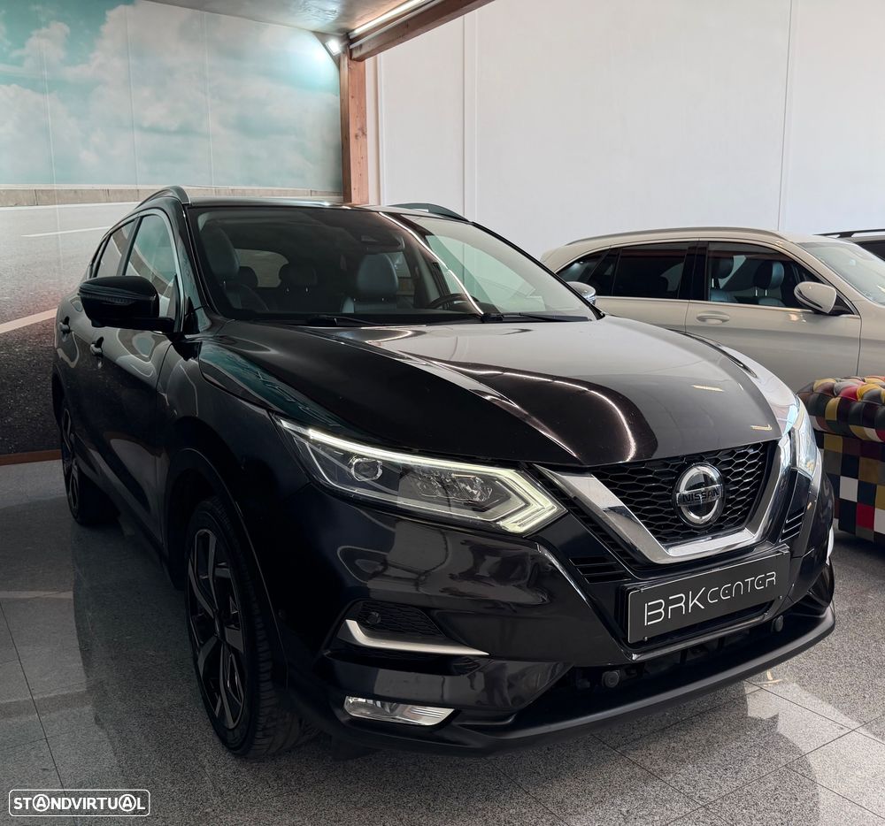 Nissan Qashqai 1.5 dCi N-Connecta J18+Led - 3