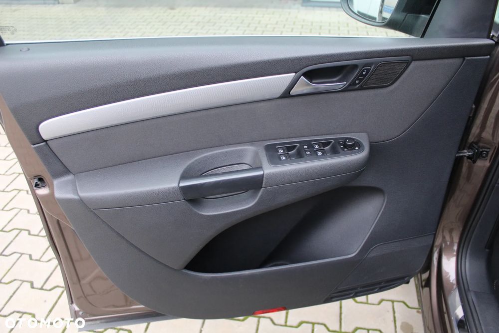 Volkswagen Sharan 2.0 TSI DSG Highline - 10
