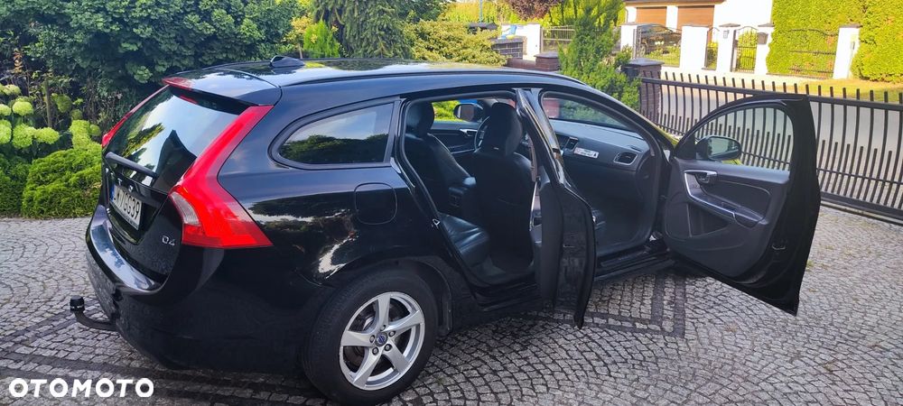 Volvo V60 D4 Kinetic - 6