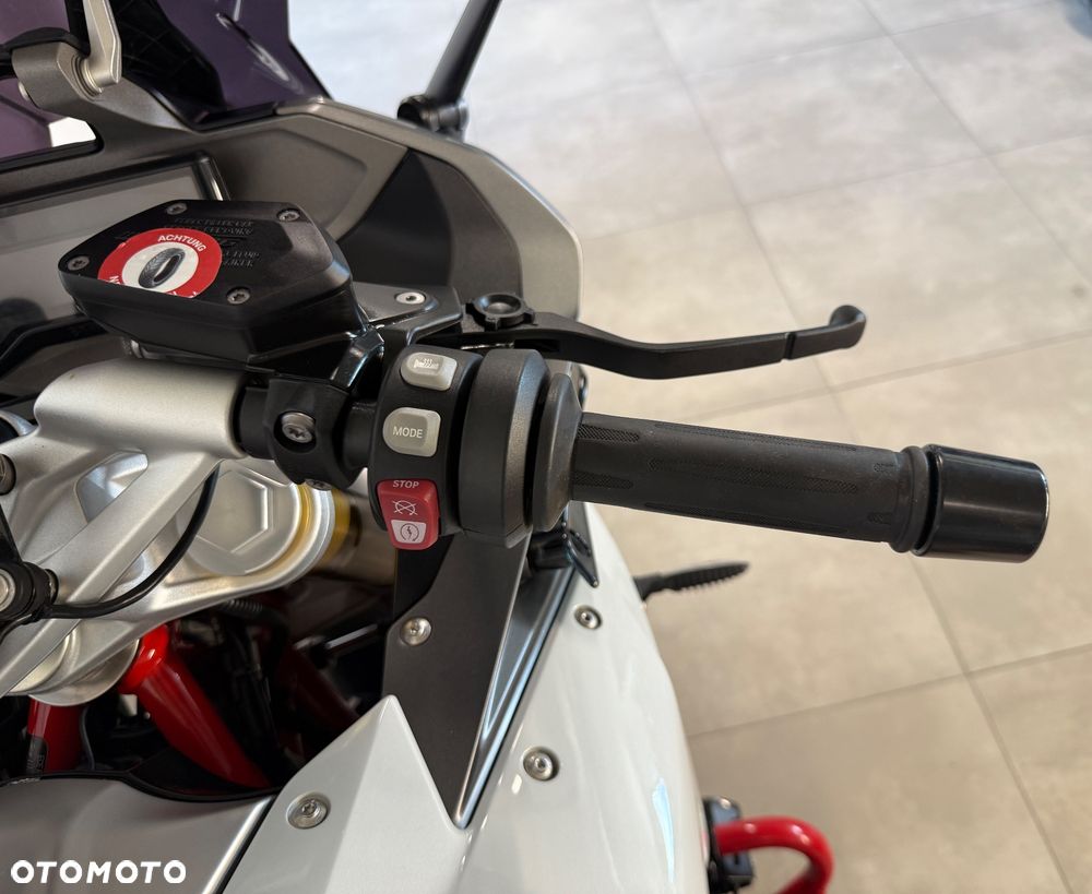 BMW RS - 9
