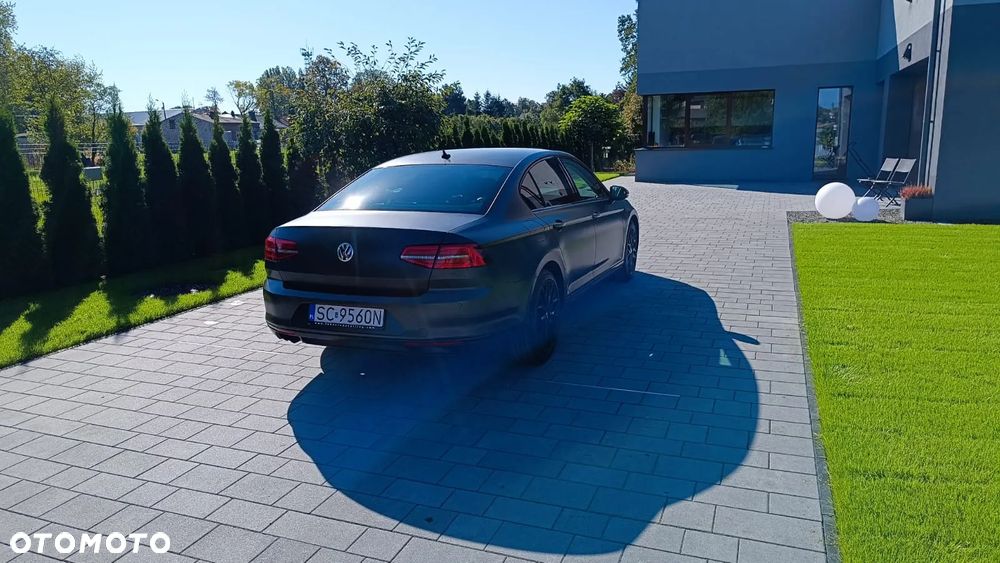 Volkswagen Passat - 22
