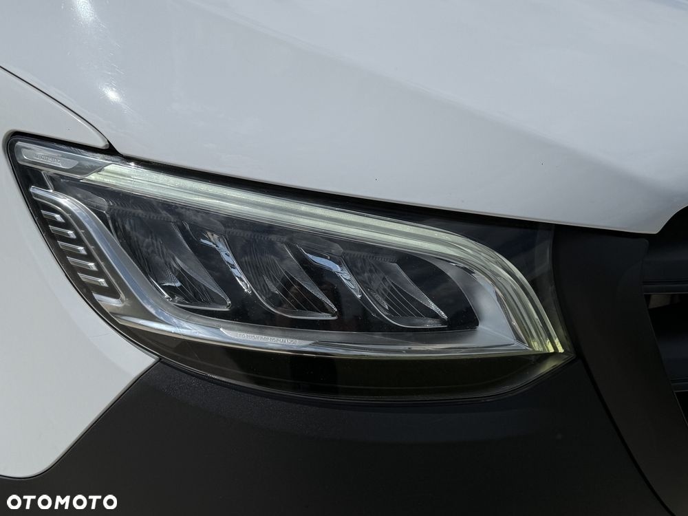 Mercedes-Benz Sprinter - 7
