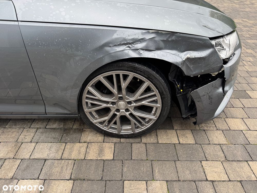 Audi A4 Avant 2.0 TDI ultra S tronic - 8