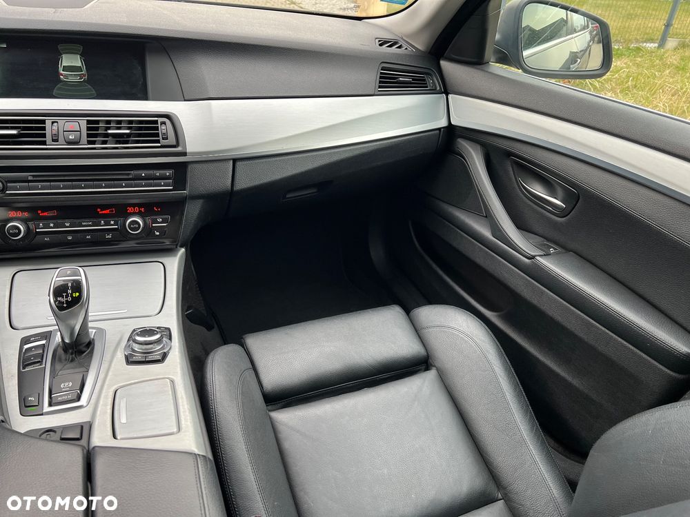 BMW Seria 5 - 34