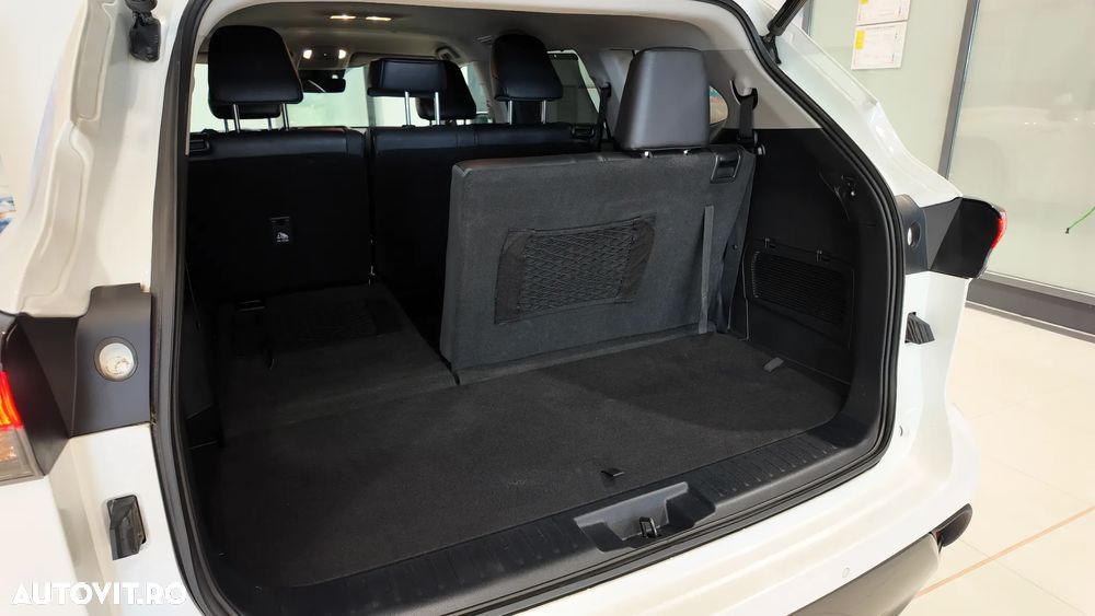 Toyota Highlander 2.5 L Dynamic Force 248CP Exclusive Pearly - 39