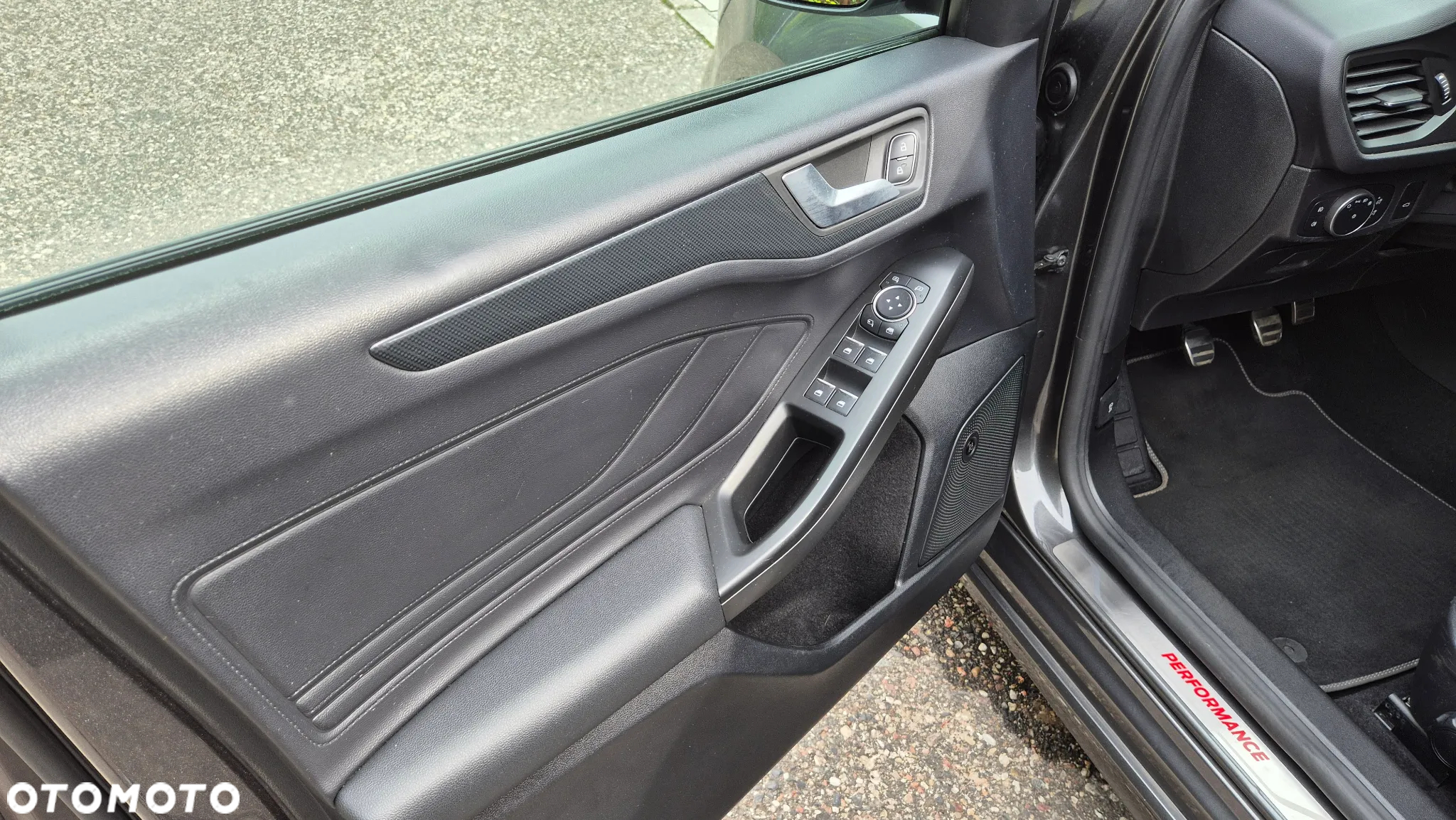 Ford Focus 2.0 EcoBlue ST - 23