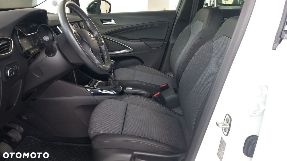 Opel Crossland X - 9