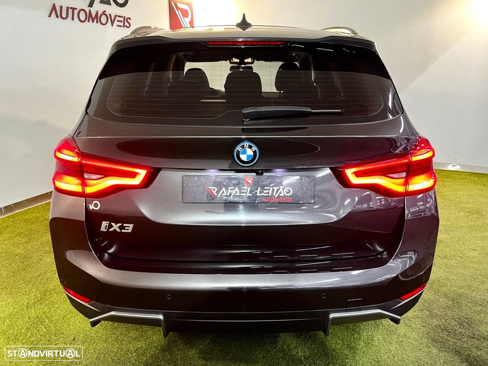 BMW iX3 Impressive - 8