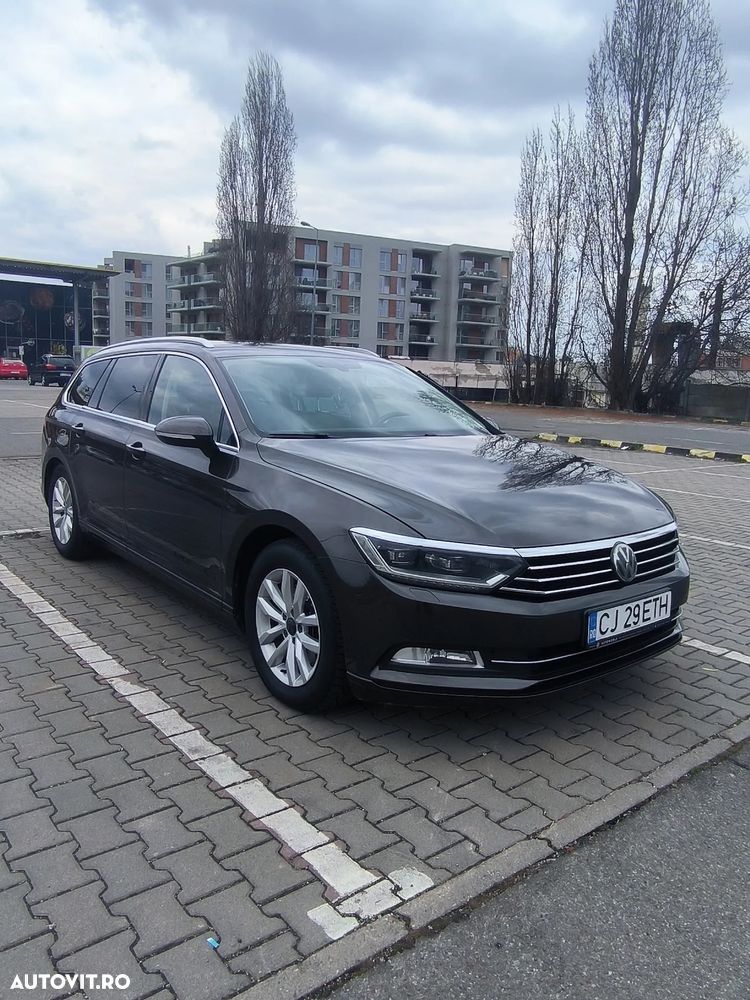 Volkswagen Passat 2.0 TDI DSG Comfortline - 1