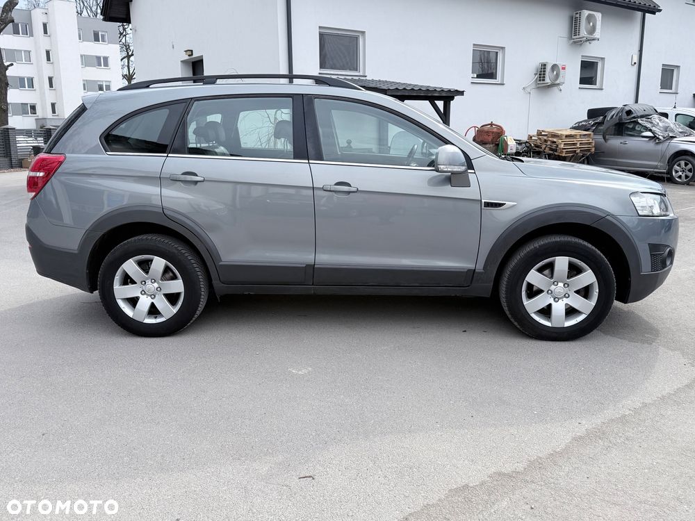 Chevrolet Captiva 2.2 TD FWD LT+ - 4