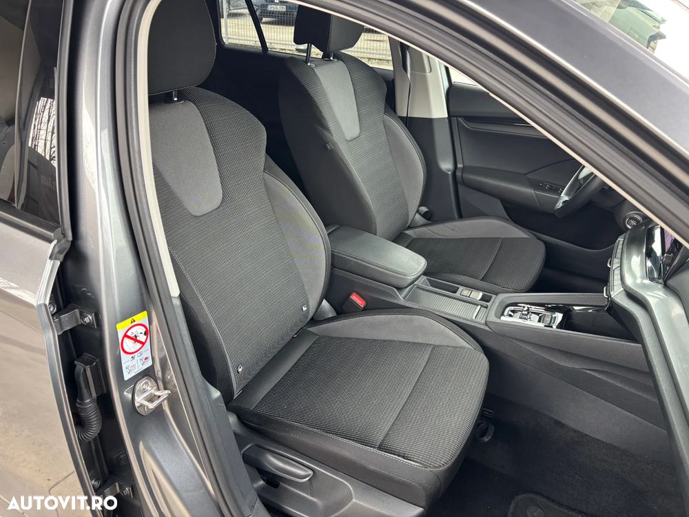 Skoda Octavia 2.0 TDI DSG Ambition - 34