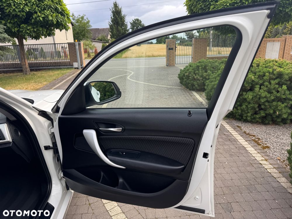 BMW Seria 1 116d - 27