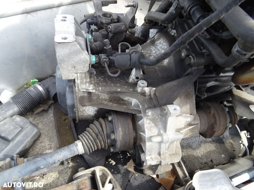 Cutie viteze Volkswagen Caddy Life 1.9 TDI BSU 55 KW 75CP - 1