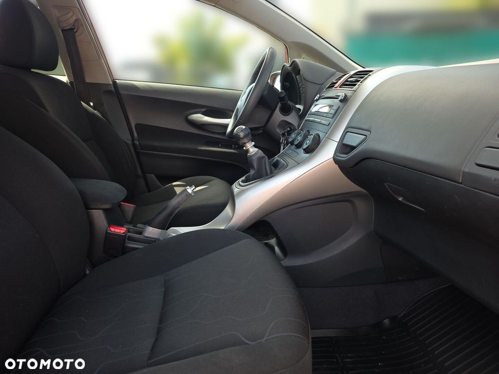 Toyota Auris 1.33 VVT-i Classic - 9