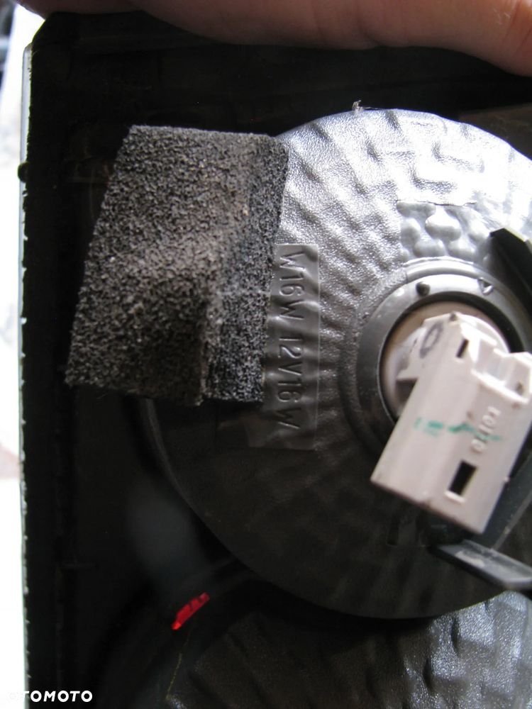 LAMPA LEWA TYŁ Z KLAPY MAZDA 6 - 10
