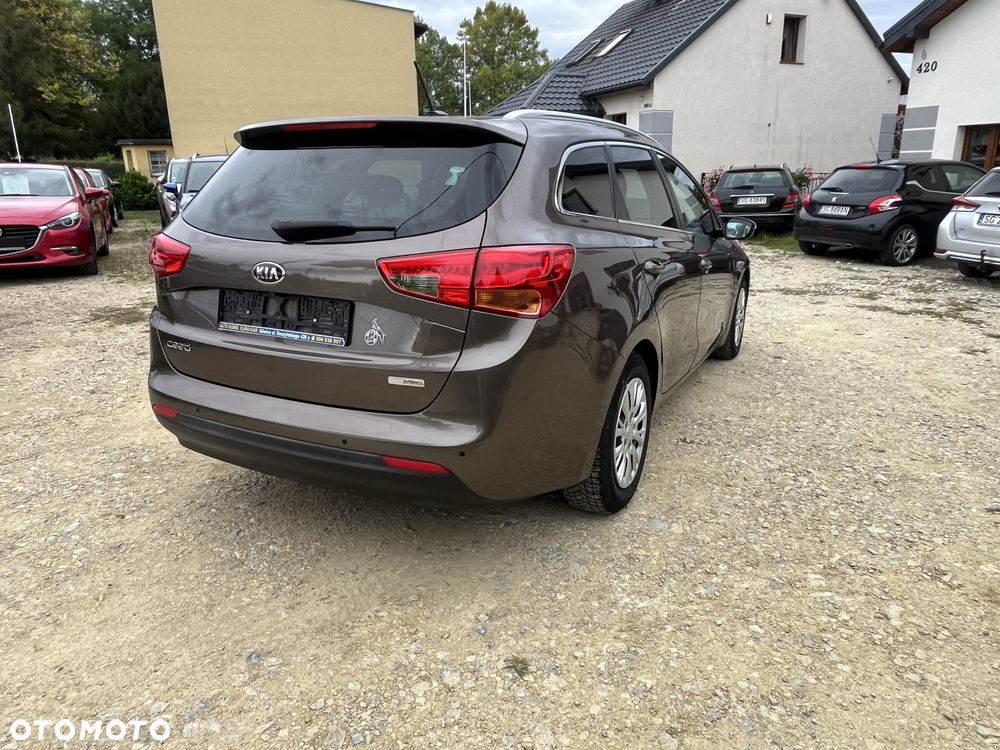 Kia Ceed 1.6 GDI ISG Spirit - 7