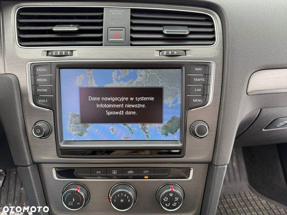 Volkswagen Golf 1.4 TSI BMT Comfortline - 15