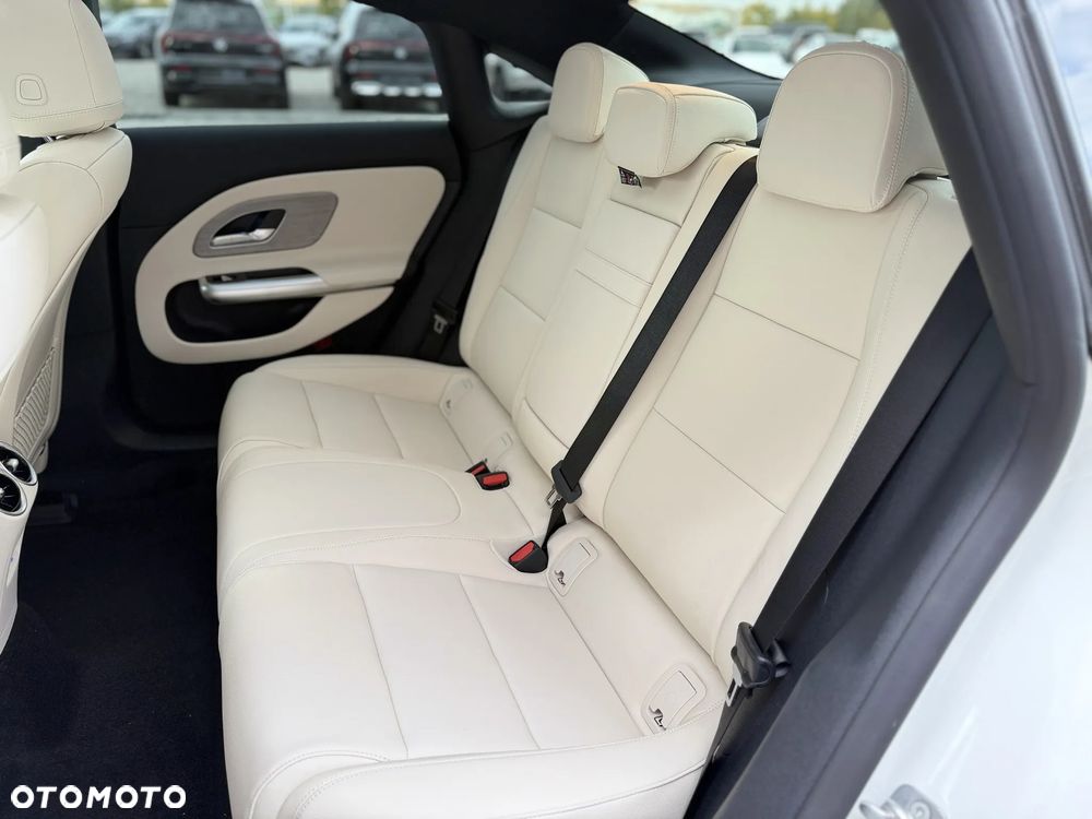 Mercedes-Benz CLA 200 58kWh - 30