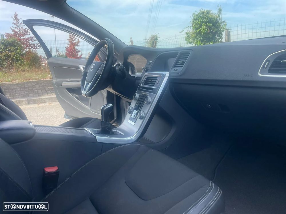 Volvo V60 - 10
