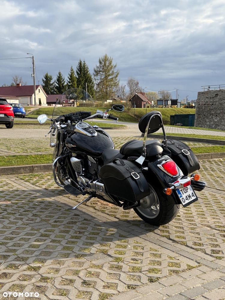Suzuki Intruder - 6