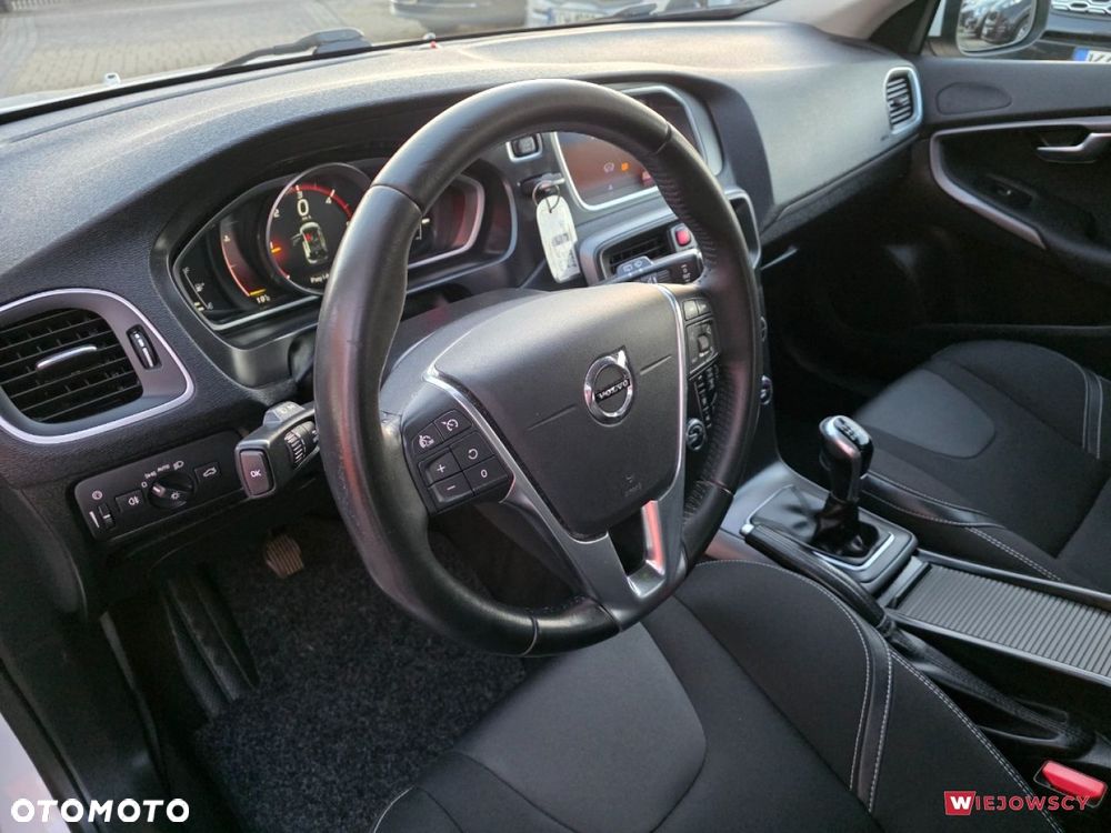 Volvo V40 - 15