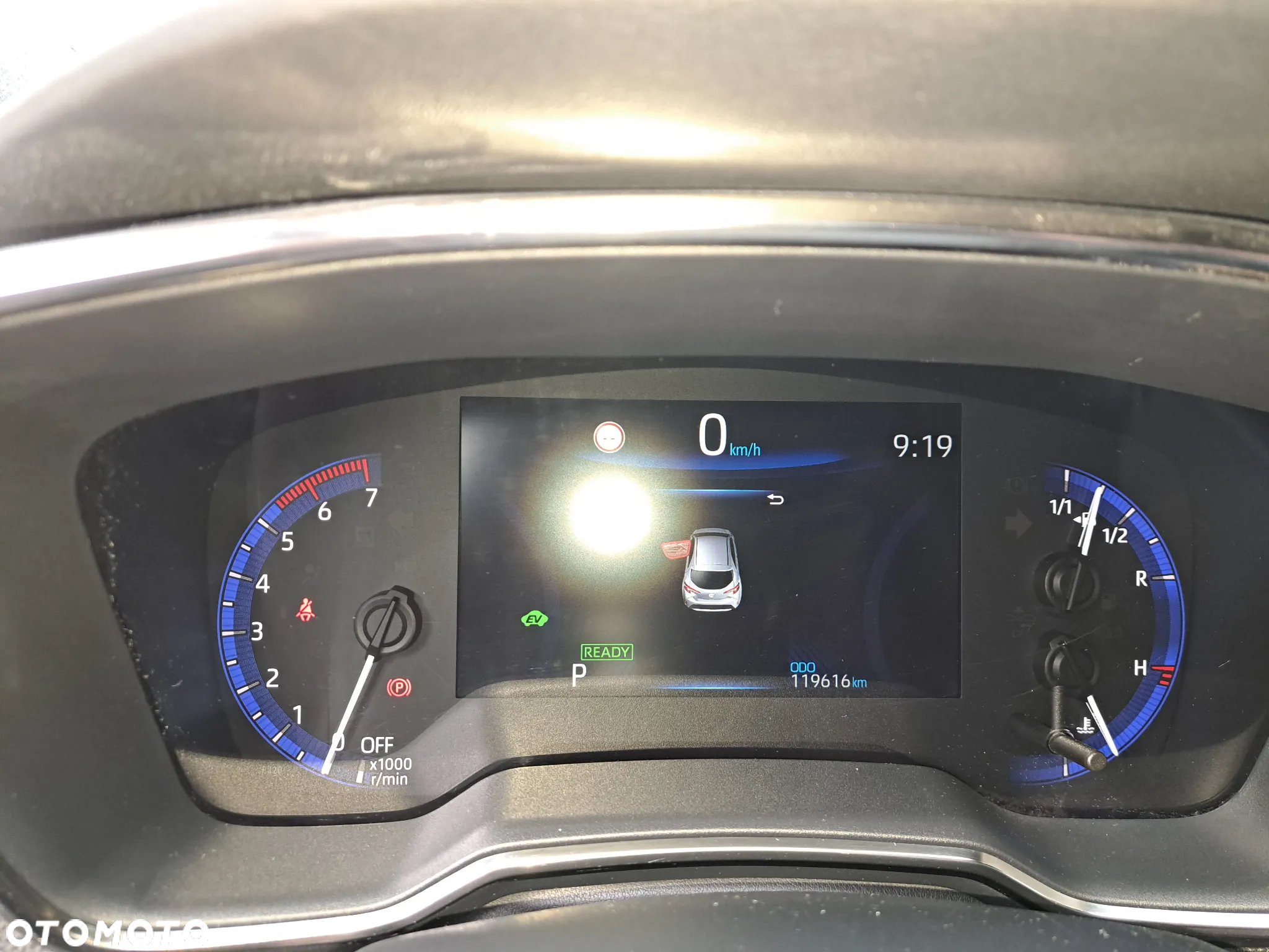 Toyota Corolla 1.8 Hybrid GPF Comfort - 18