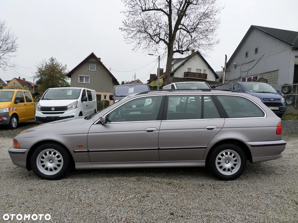BMW Seria 5 - 11