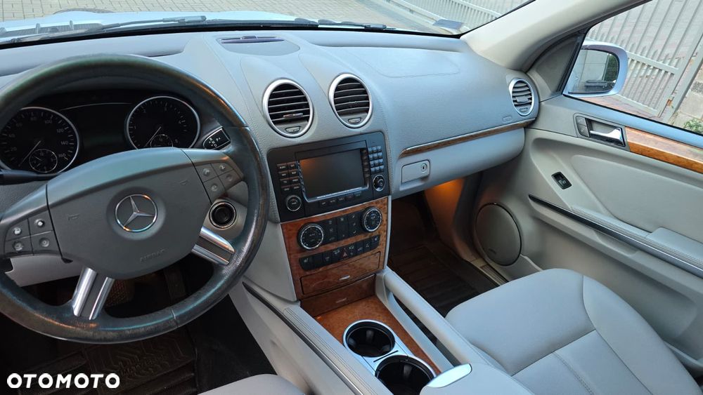 Mercedes-Benz GL 320 CDI 4Matic 7G-TRONIC - 3