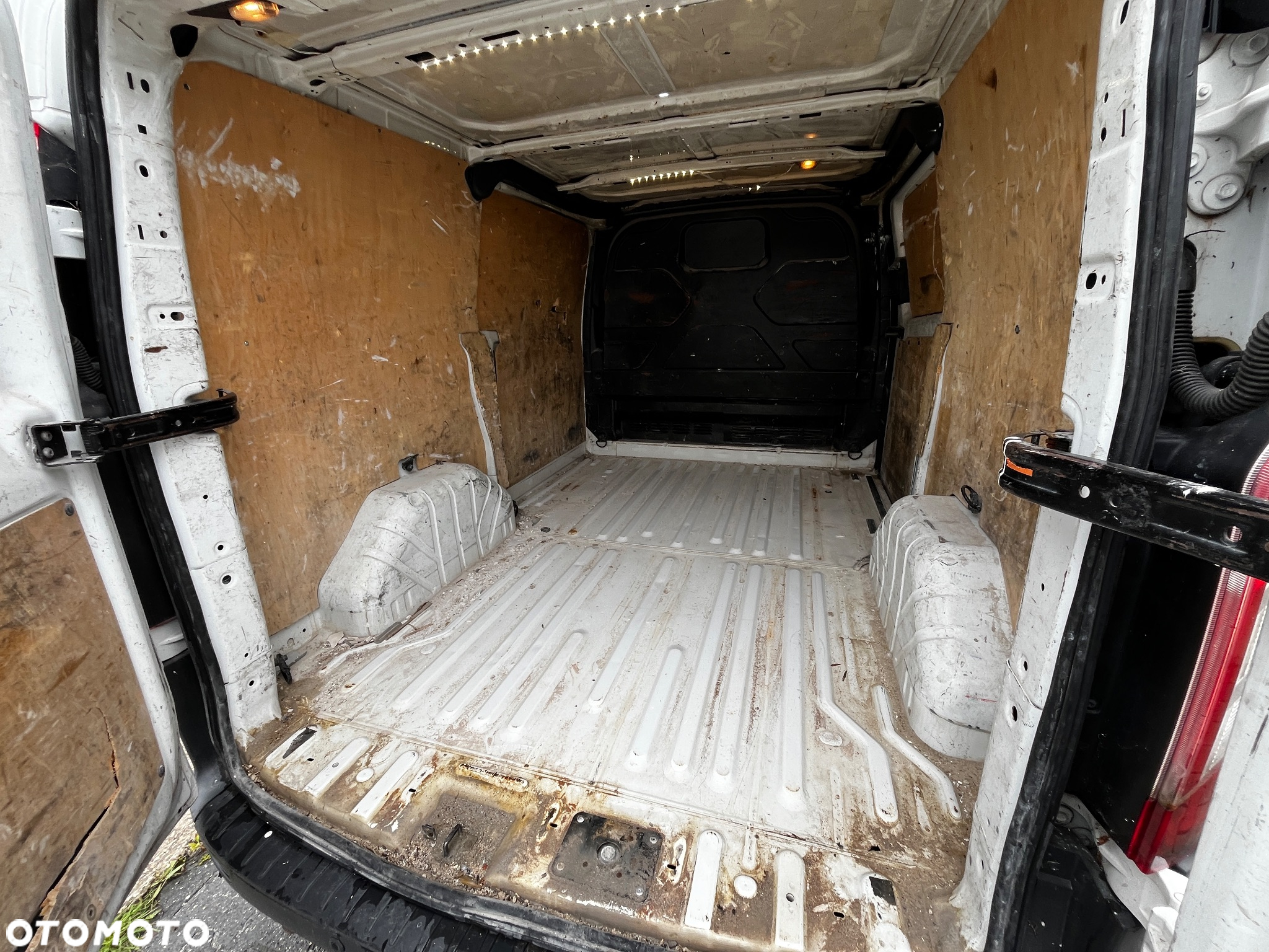 Ford Transit Custome - 6