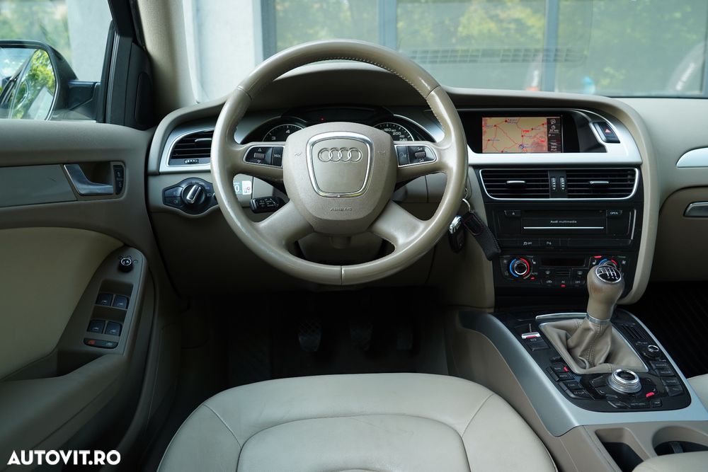 Audi A4 Avant 2.0 TDI - 10