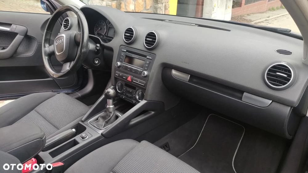 Audi A3 Sportback 2.0 TFSI Ambiente - 9