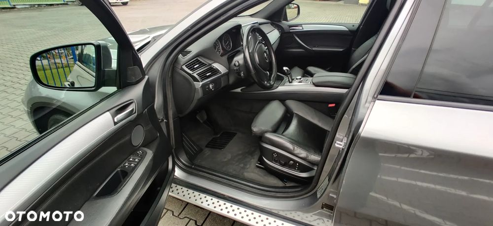 BMW X6 35i xDrive - 9