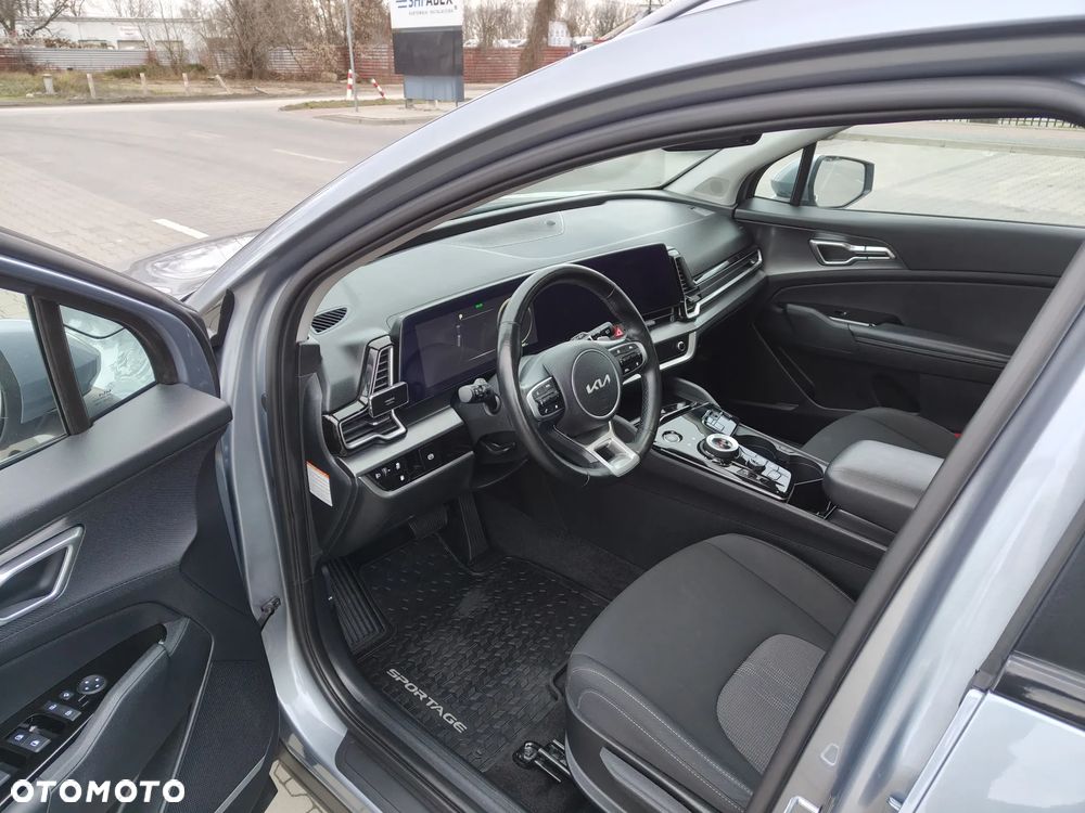 Kia Sportage 1.6 T-GDI AWD Paket Spirit - 11