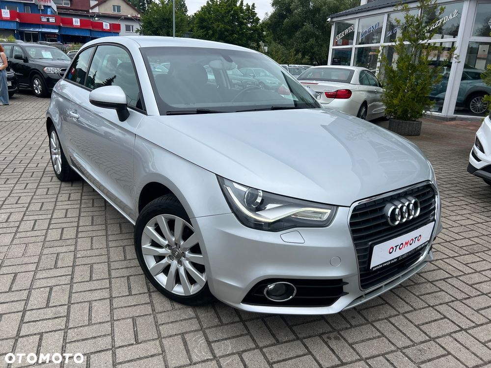 Audi A1 3-drzwiowe 1.2 TFSI S line edition - 2