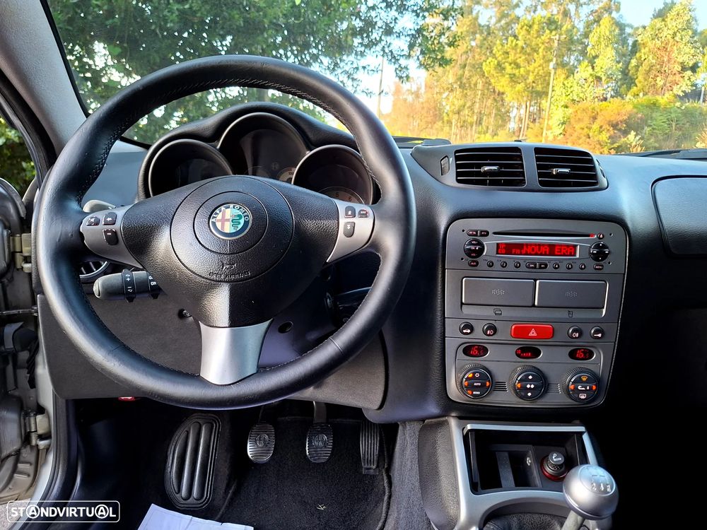 Alfa Romeo GT 1.8 TS S. Distinctive Collezione - 9