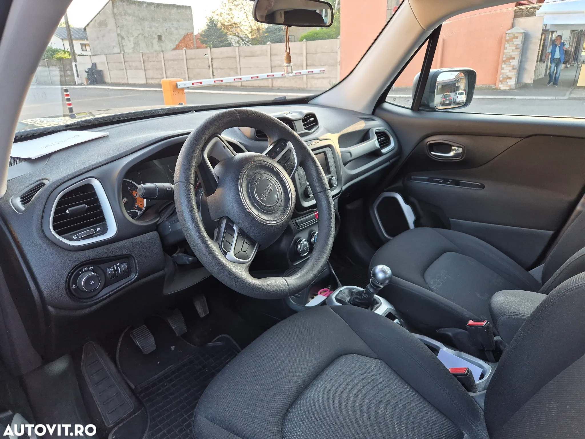 Jeep Renegade - 6