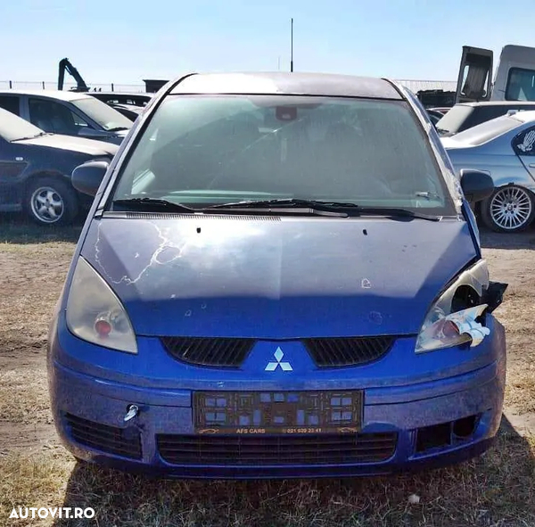 Dezmembram Mitsubishi Colt