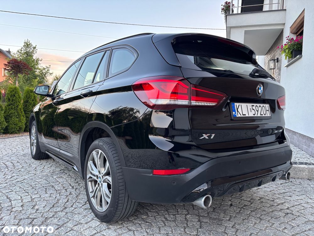 BMW X1 sDrive18d Sport Line - 9