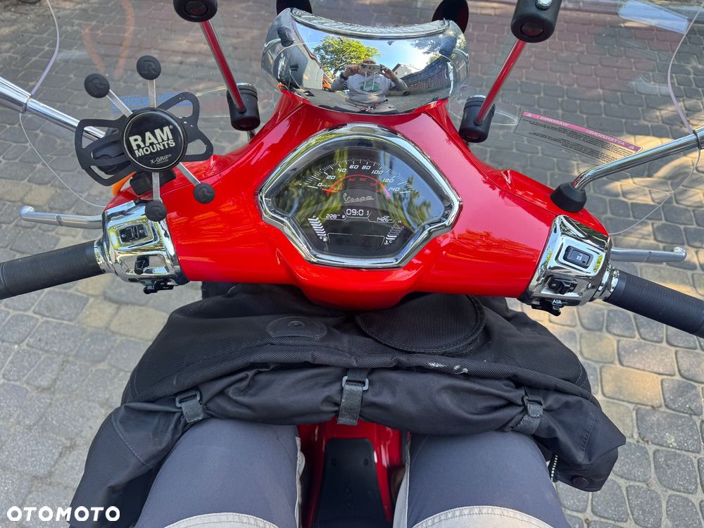 Vespa GTS - 7