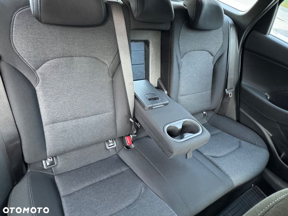 Hyundai i30 1.6 D Comfort - 16